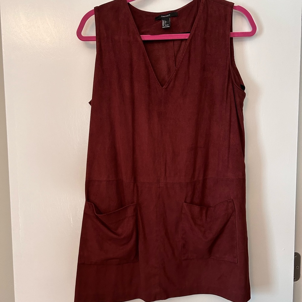 Y2K Forever 21 faux suede sleeveless rust color v-neck tank, size L